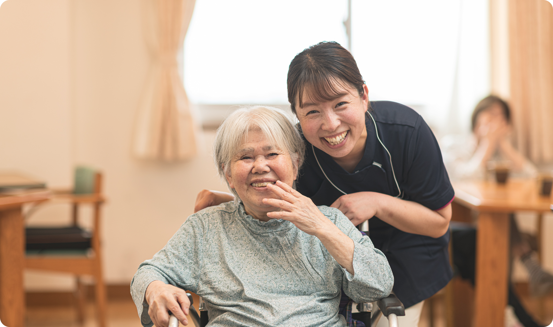 未来の介護をともに創ろう